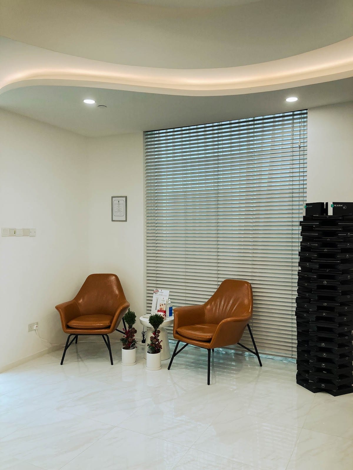 Comfortable private treatment and numbing lounge at Self Aesthetics Medical Clinic